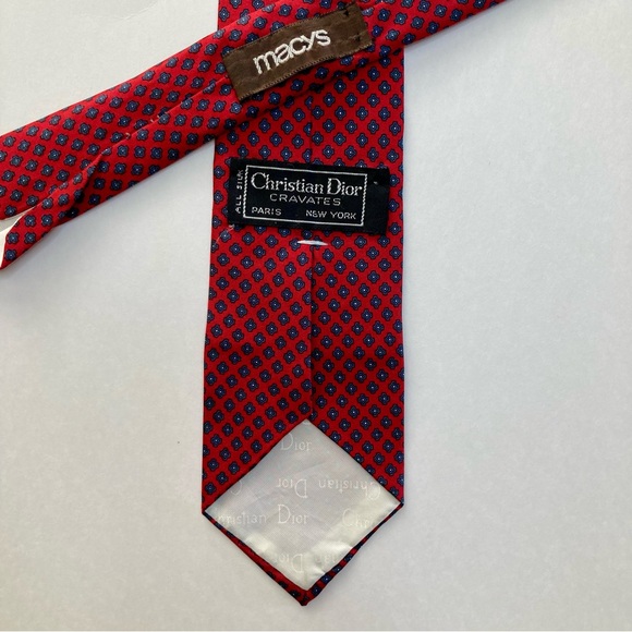 Vintage Christian Dior Cravates Classic Red Silk Tie…for Macy’s! - Picture 3 of 4